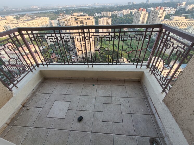 Balcony, hiranandani-tribeca 4 Bedroom 2200 Sq.Ft. Apartment In Ghodbunder Road Thane 9520896