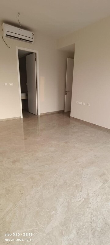 Room in 3 BHK Apartment at Tata Serein, Pokhran Road No Two – for Sale