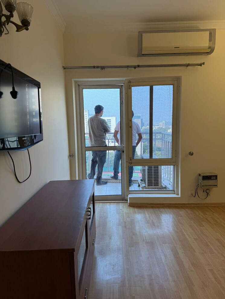 Room, unitech-uniworld-city 3.5 Bedroom 2360 Sq.Ft. Apartment In Sector 30 Gurgaon 9520914