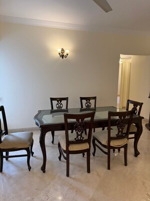 Gym in 3.5 BHK Apartment at Unitech Uniworld City, Sector 30 – for Rent