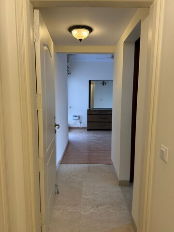 Building Lobby in 3.5 BHK Apartment at Unitech Uniworld City, Sector 30 – for Rent