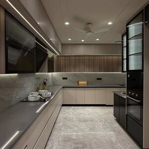 Kitchen in 6+ BHK Villa at Civil Lines – for Sale