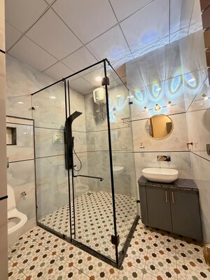 Bathroom in 6+ BHK Villa at Civil Lines – for Sale