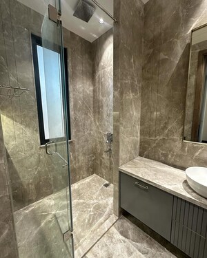 Bathroom in 6+ BHK Villa at Civil Lines – for Sale