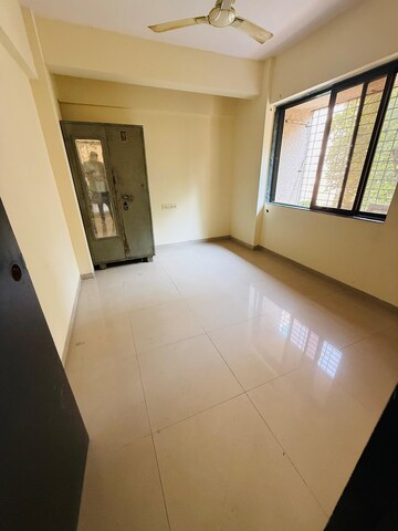 Room in 1 BHK Apartment at Samruddhi Hights, Kalwa – for Rent