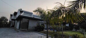 6 BHK Villa – Exterior View View at Chattarpur - for Rent