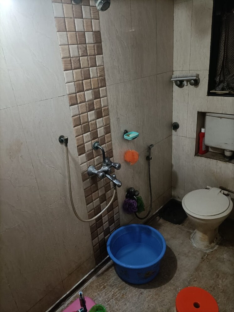 Bathroom, asmita-chs-kalwa 1 Bedroom 580 Sq.Ft. Apartment In Kalwa Thane 9520959