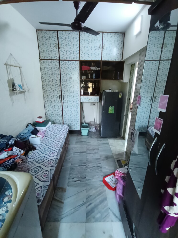  Parking, leela-sagar-apartments 1.5 Bedroom 625 Sq.Ft. Apartment In Andheri West Mumbai 9520976