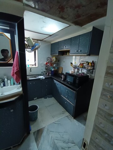 Kitchen in 1.5 BHK Apartment at Leela Sagar Apartments, Andheri West – for Rent