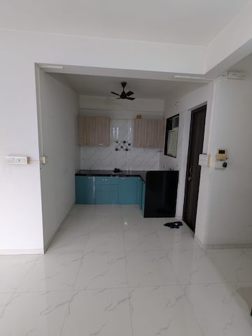 Room in 2 BHK Apartment at PGD Pinnacle, Mundhwa – for Rent