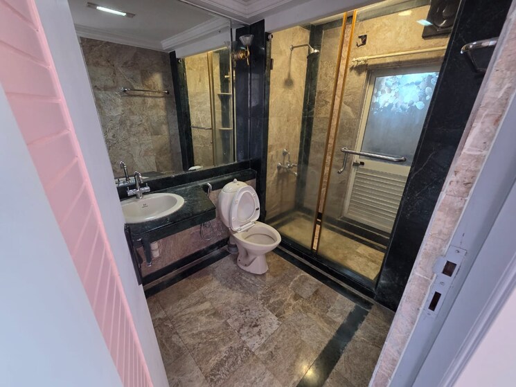 Balcony, hiranandani-gardens-odyssey-i-ii 4 Bedroom 2900 Sq.Ft. Apartment In Powai Mumbai 9520964