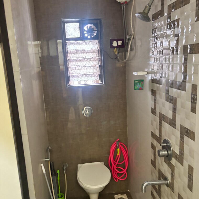 Bathroom, chintamani-shree-parshwanath-sra-chs 1 Bedroom 424 Sq.Ft. Apartment In Bhatti Pada Mumbai 9520994