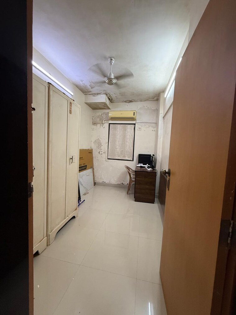 undefined, new-jay-palace 2 Bedroom 1000 Sq.Ft. Apartment In Yari Road Mumbai 9521001