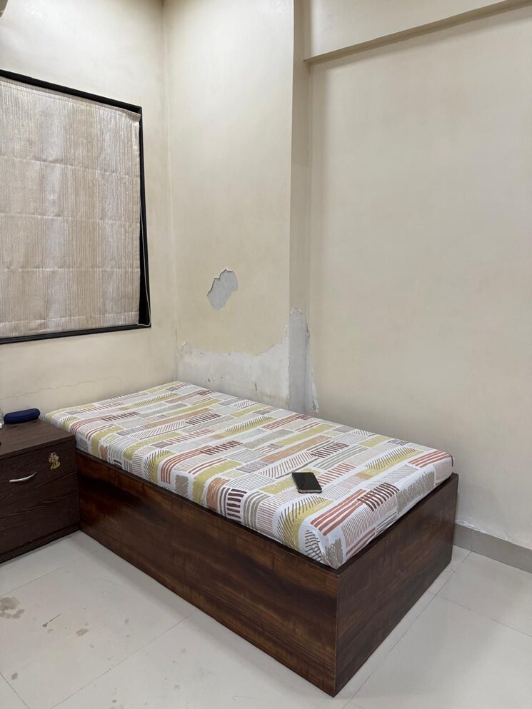 Bedroom, new-jay-palace 2 Bedroom 1000 Sq.Ft. Apartment In Yari Road Mumbai 9521001