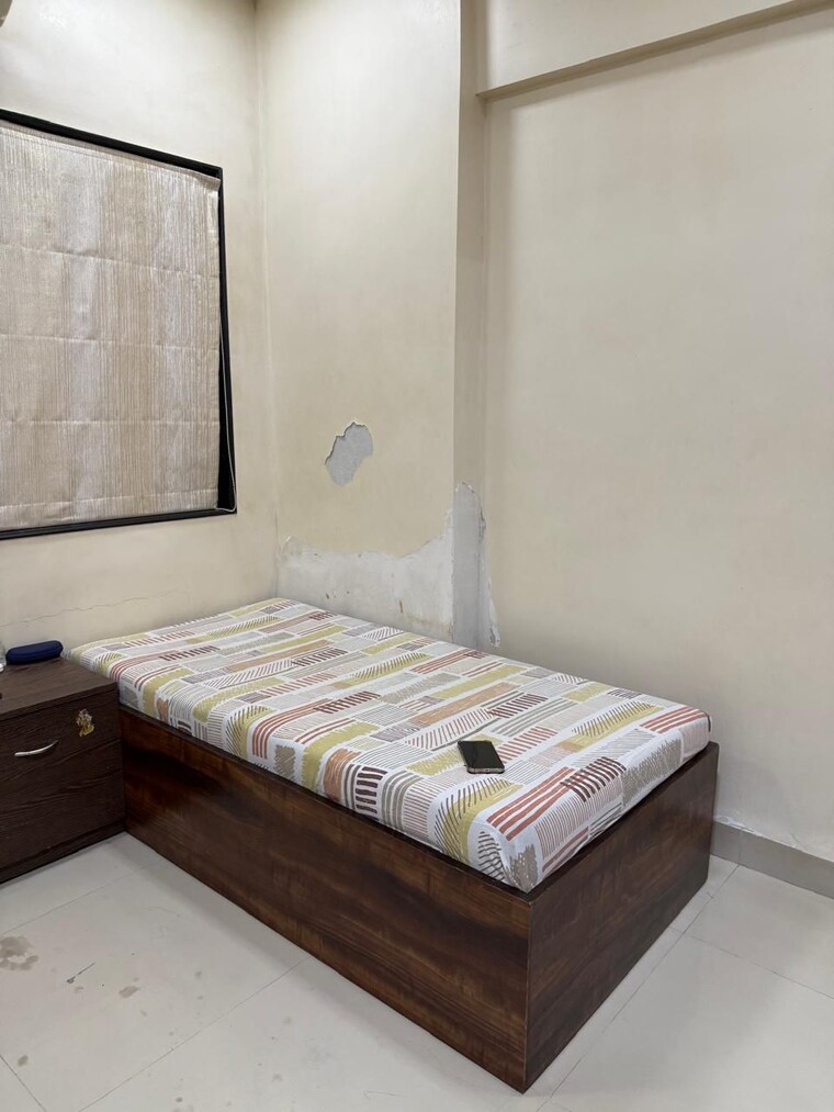 Bedroom, new-jay-palace 2 Bedroom 1000 Sq.Ft. Apartment In Yari Road Mumbai 9521001