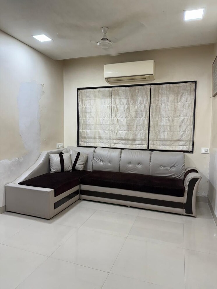 Bedroom, new-jay-palace 2 Bedroom 1000 Sq.Ft. Apartment In Yari Road Mumbai 9521001