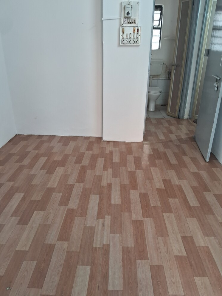 Room, visava-gharkul 1 Bedroom 550 Sq.Ft. Apartment In Aundh Pune 9521009