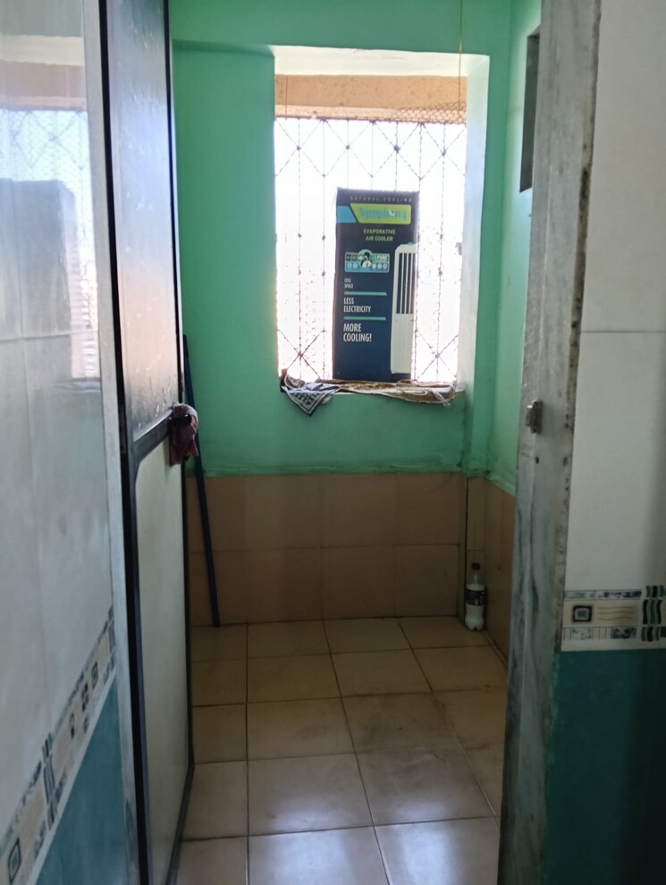 Bathroom, cosmos-heritage 2 Bedroom 700 Sq.Ft. Apartment In Manpada Thane 9521039