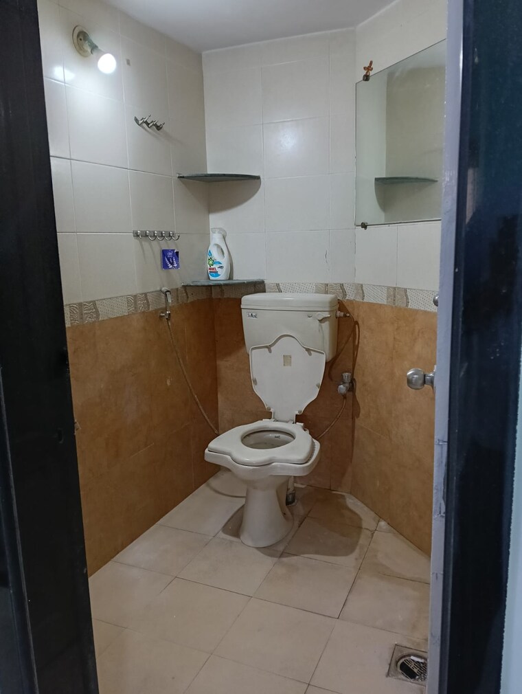 Bathroom, cosmos-heritage 2 Bedroom 700 Sq.Ft. Apartment In Manpada Thane 9521039