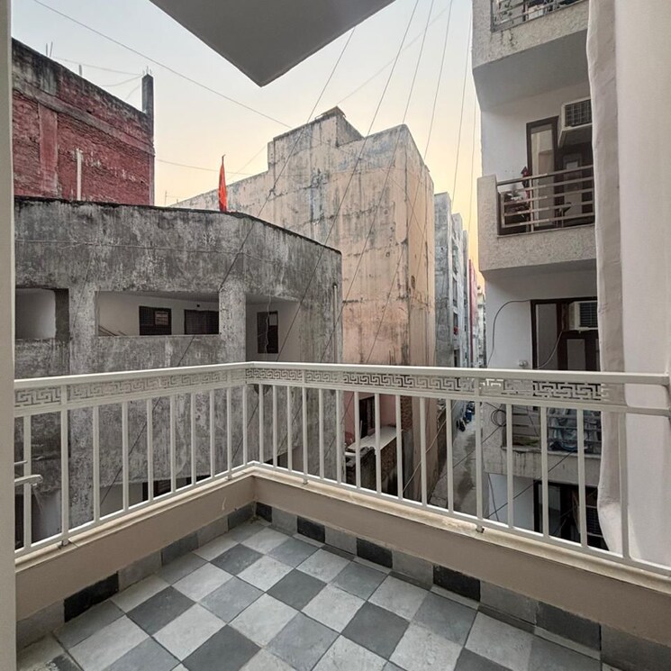Balcony, saket 1 Bedroom 600 Sq.Ft. Builder Floor In Saket Delhi 9521041