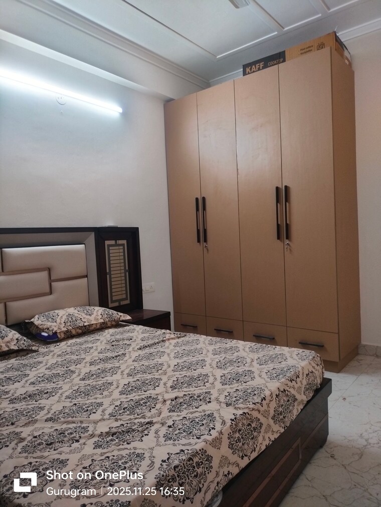Bedroom, sector 14 2 Bedroom 1300 Sq.Ft. Builder Floor In Sector 14 Gurgaon 9521043