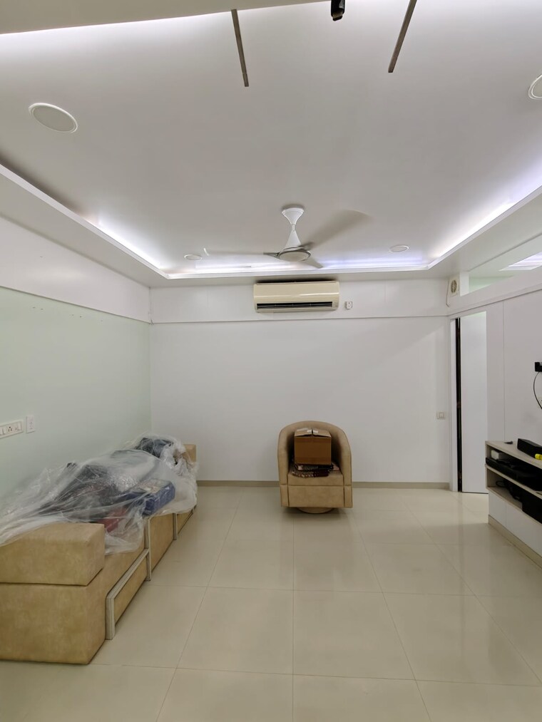 Bathroom, vaibhav-apartment-dadar 2 Bedroom 700 Sq.Ft. Apartment In Dadar West Mumbai 9521059