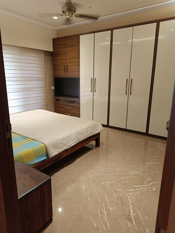 Room in 5 BHK Penthouse at Bonny Casa, Bandra West – for Sale