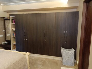 Furnished Amenities in 5 BHK Penthouse at Bonny Casa, Bandra West – for Sale