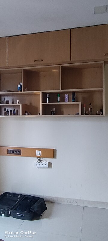 Furnished Amenities in 3 BHK Apartment at Darsshan Ricco, Lower Parel – for Rent