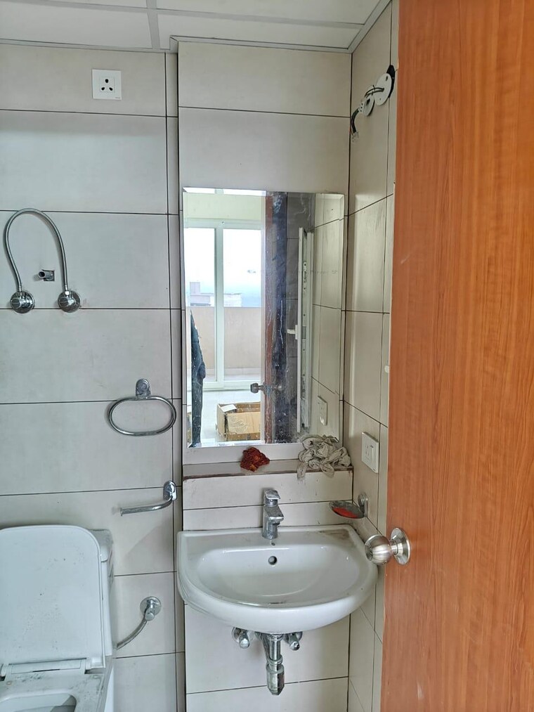 Bathroom, tata-eureka-park 3 Bedroom 1575 Sq.Ft. Apartment In Sector 150 Noida 9521083