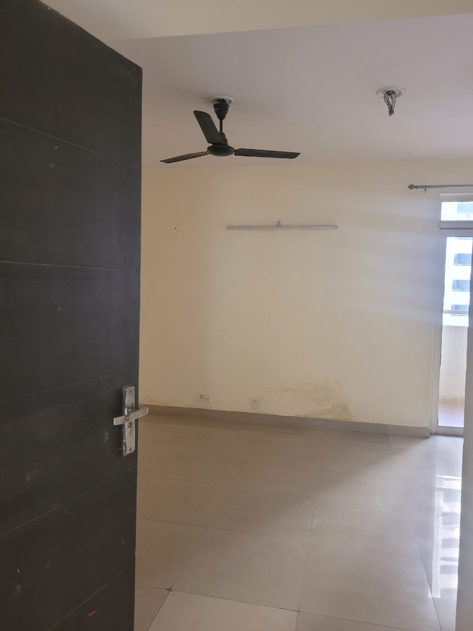 2 BHK Apartment For Rent in 3C Lotus Zing