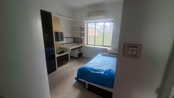 Bedroom in 2 BHK Apartment at Prabhadevi CHS, Prabhadevi – for Rent