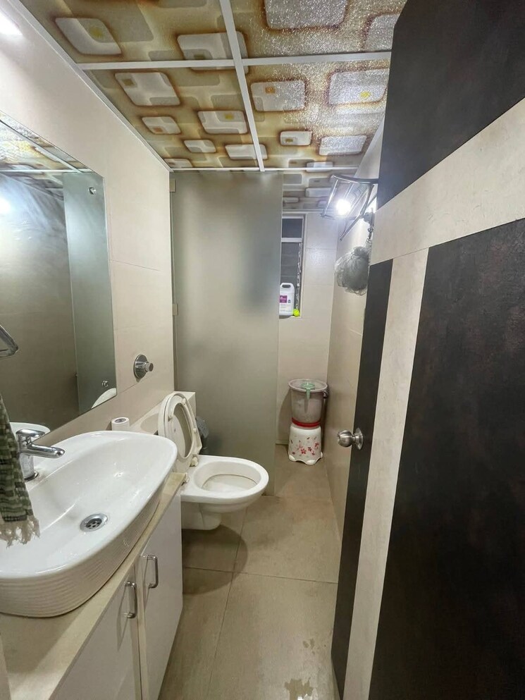 Bathroom, sheth-vasant-lawns 3 Bedroom 1350 Sq.Ft. Apartment In Laxmi Nagar Thane 9521103