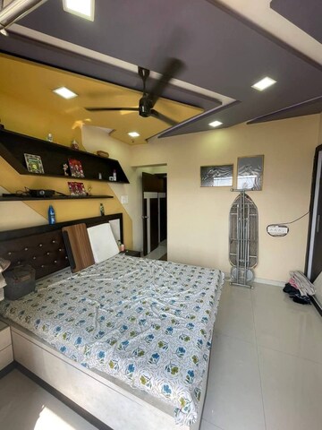 Bedroom in 3 BHK Apartment at Sheth Vasant Lawns, Laxmi Nagar – for Rent
