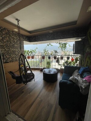 Parking in 3 BHK Apartment at Sheth Vasant Lawns, Laxmi Nagar – for Rent