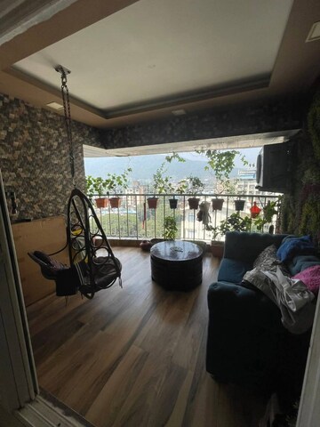 Parking in 3 BHK Apartment at Sheth Vasant Lawns, Laxmi Nagar – for Rent