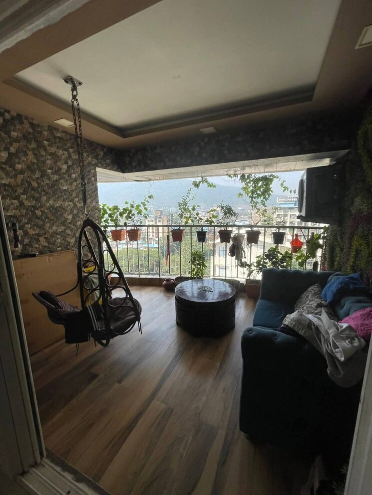  Parking, sheth-vasant-lawns 3 Bedroom 1350 Sq.Ft. Apartment In Laxmi Nagar Thane 9521103