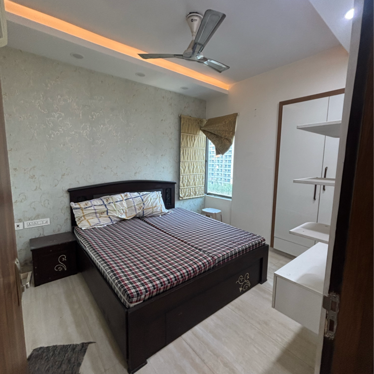 Bedroom, paras-dews 3 Bedroom 1900 Sq.Ft. Apartment In Panwala Khusropur Gurgaon 9521100