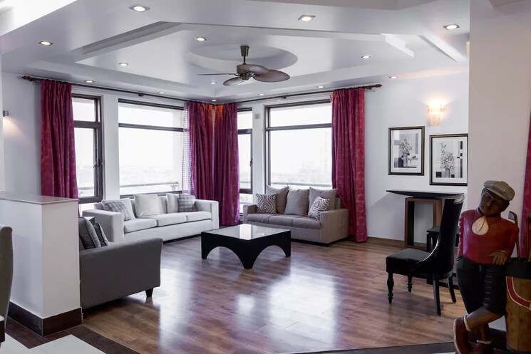 Living Room, jaypee-green-earth-court 4 Bedroom 4400 Sq.Ft. Apartment In Jaypee Greens Greater Noida 9516269