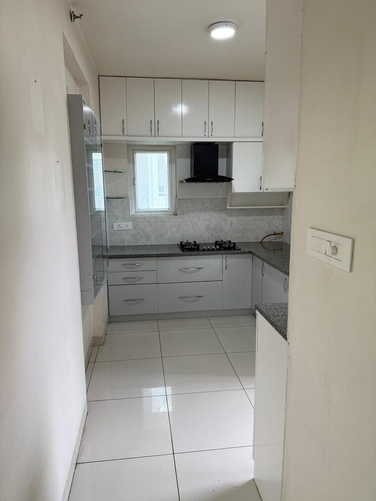 Bathroom, aparna-sarovar-grande 3 Bedroom 1800 Sq.Ft. Apartment In Nallagandla Hyderabad 9521134