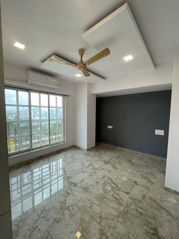 Room in 2 BHK Apartment at Ashiana CHS Bandra West, Bandra West – for Rent