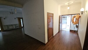 Room in 4 BHK Builder Floor at Shanti Niketan – for Rent