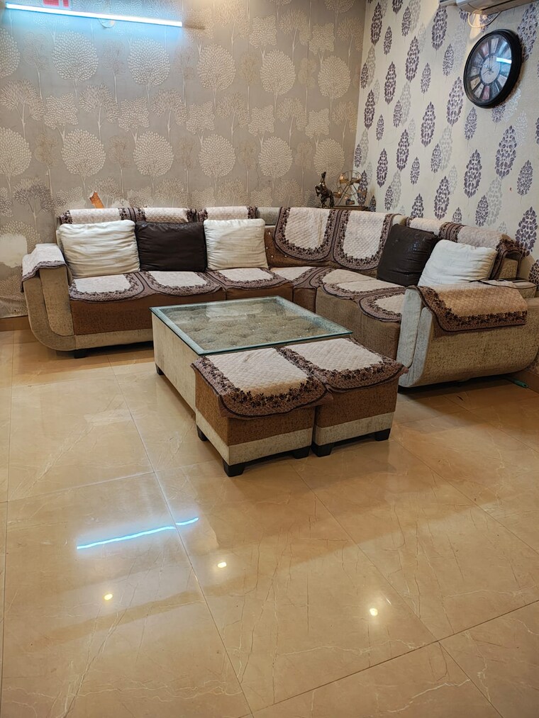 Living Room, lavender-floors 3 Bedroom 260 Sq.Yd. Builder Floor In Sector 89 Faridabad 9521209