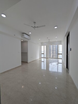 2 BHK Apartment For Rent in Lodha Kiara, Worli