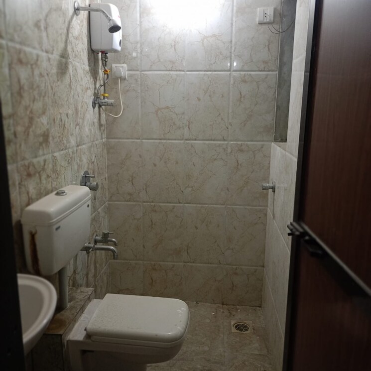 Bathroom, raunak-heights 1 Bedroom 410 Sq.Ft. Apartment In Anand Nagar Thane 9521233