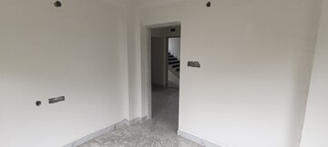 Room in 2 BHK Apartment at Kaikhali – for Sale
