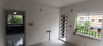 Room in 2 BHK Apartment at Kaikhali – for Sale