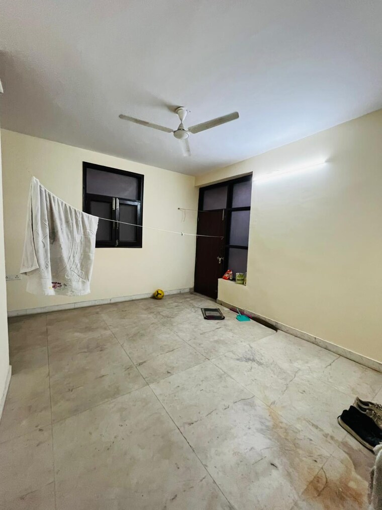 Room, sarita-vihar-pocket-j-rwa 3 Bedroom 1800 Sq.Ft. Apartment In Sarita Vihar Delhi 9521510