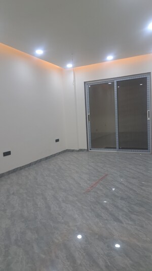 Bedroom in 4 BHK Independent House at Kalwar Road – for Sale