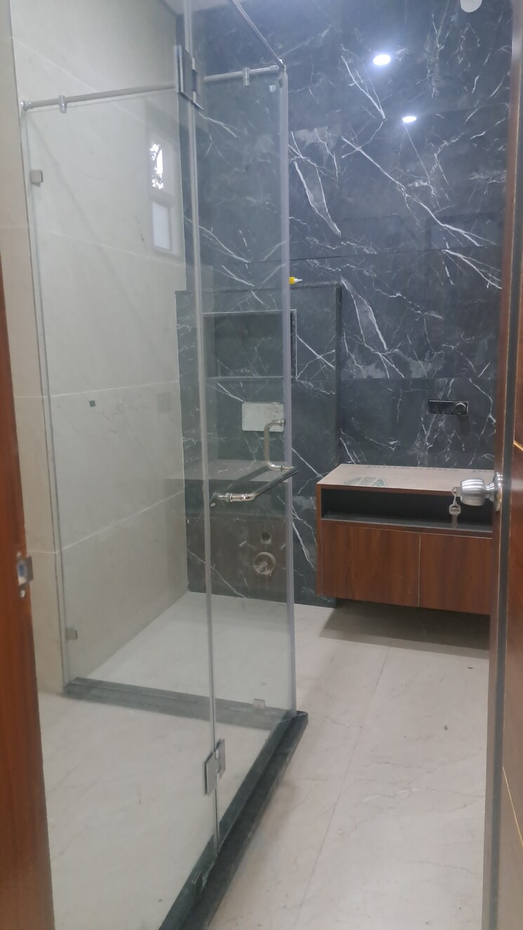 Bathroom, kalwar road 4 Bedroom 3200 Sq.Ft. Independent House In Kalwar Road Jaipur 9521301